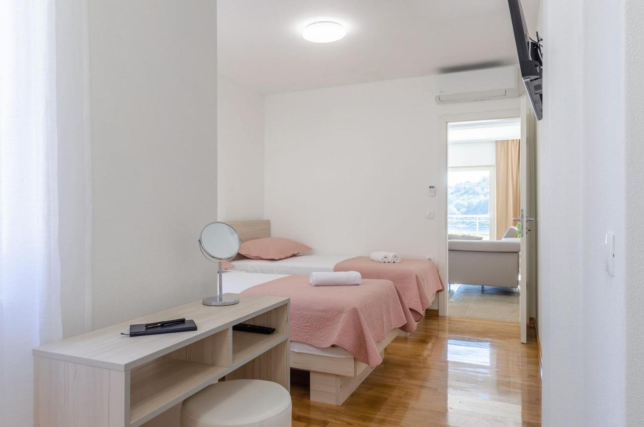 Pine Tree Apartment Zanetic Blato  Exteriér fotografie