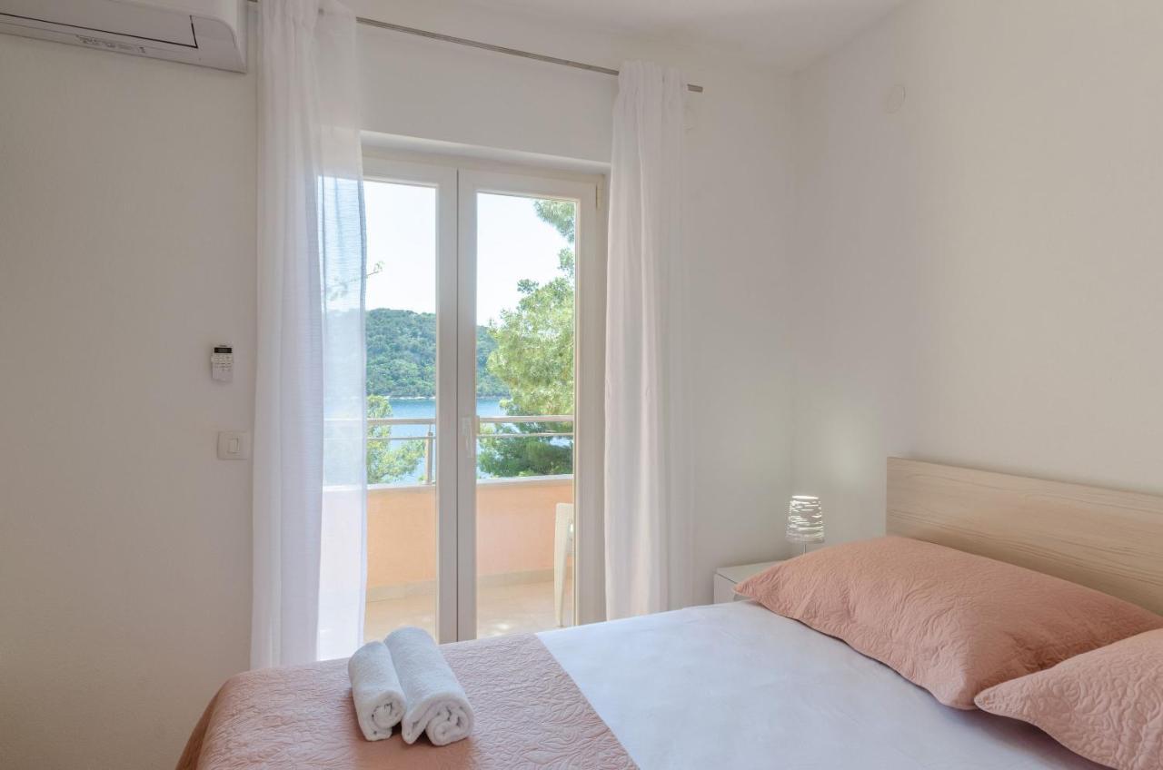 Pine Tree Apartment Zanetic Blato  Exteriér fotografie